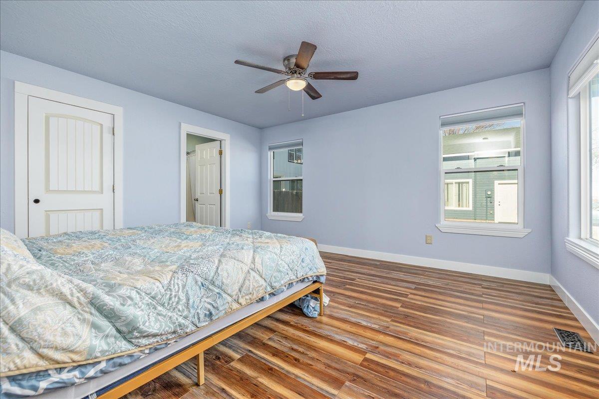 1140 Rosenlof Avenue Property Photo 17