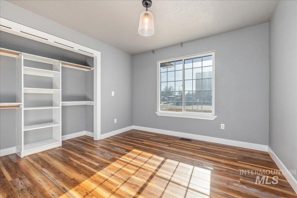 1140 Rosenlof Avenue Property Photo 20