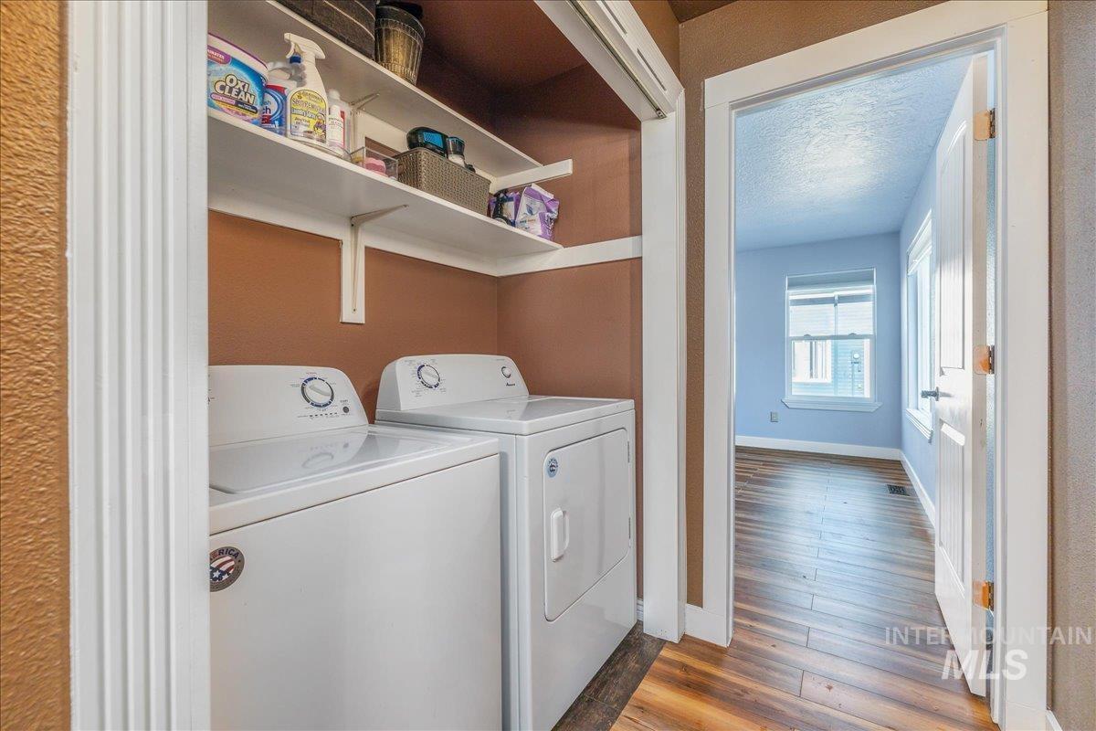 1140 Rosenlof Avenue Property Photo 23