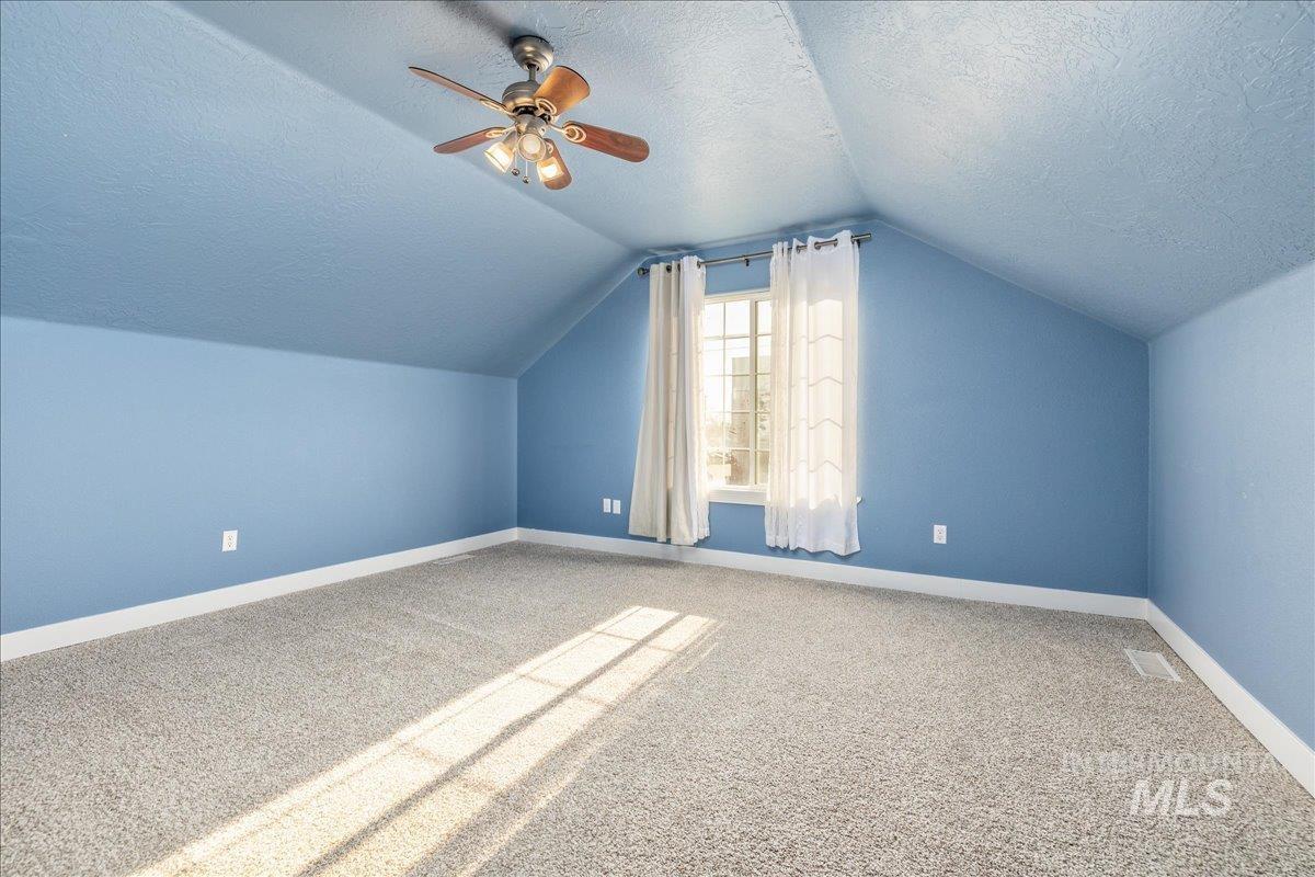 1140 Rosenlof Avenue Property Photo 25