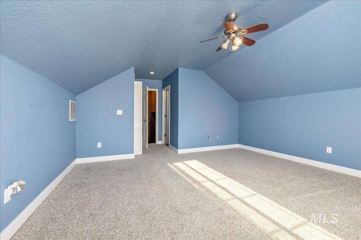 1140 Rosenlof Avenue Property Photo 26