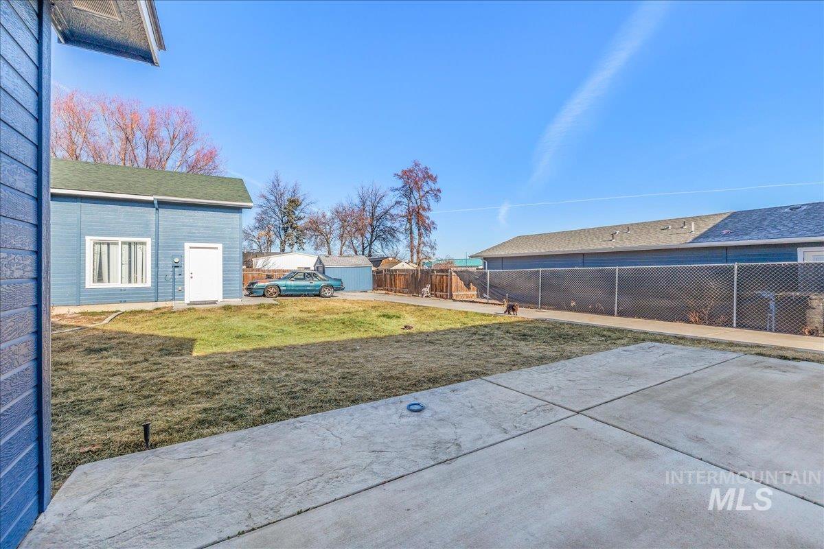 1140 Rosenlof Avenue Property Photo 30