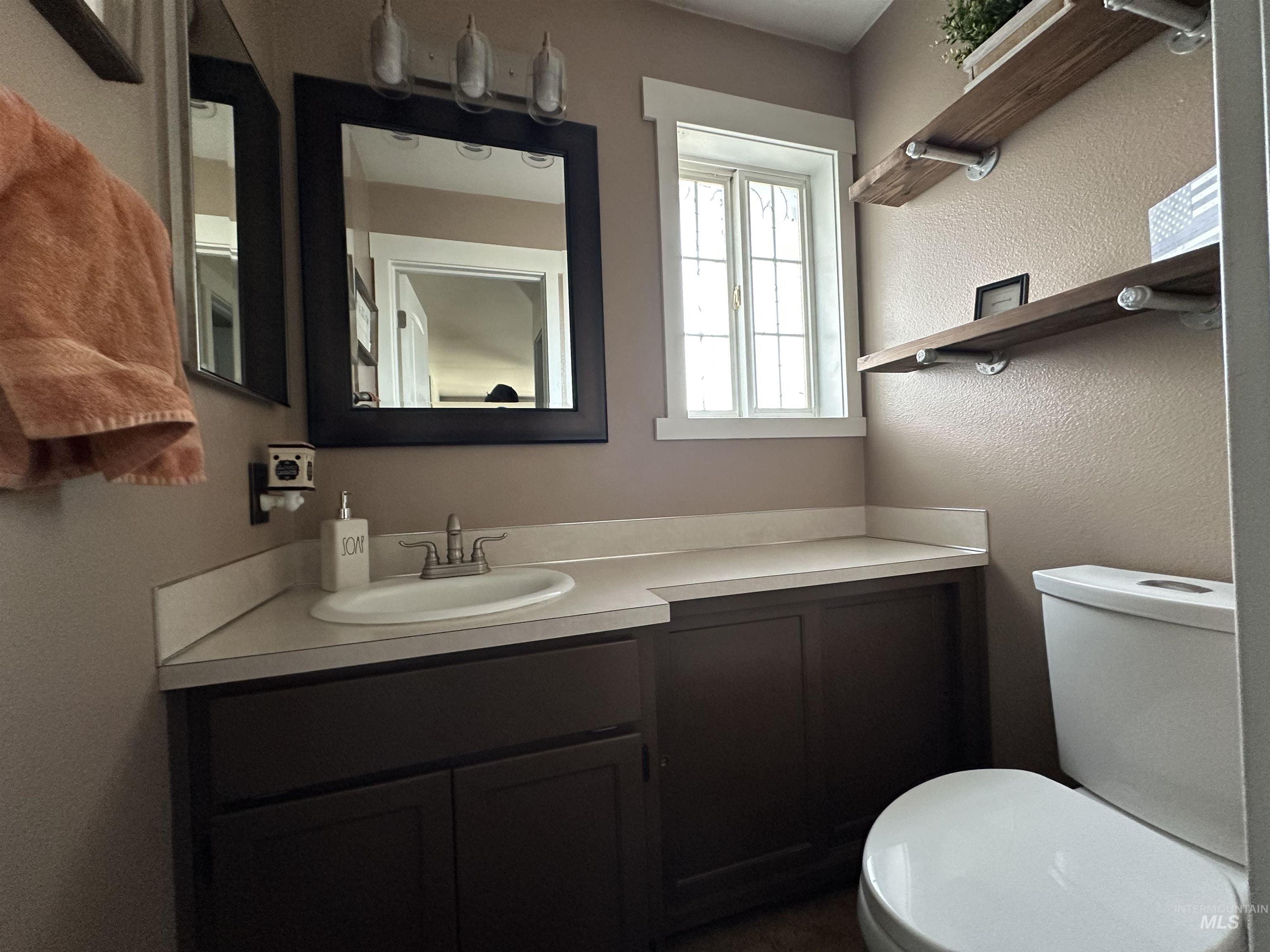 2901 Knollcrest Drive Property Photo 17