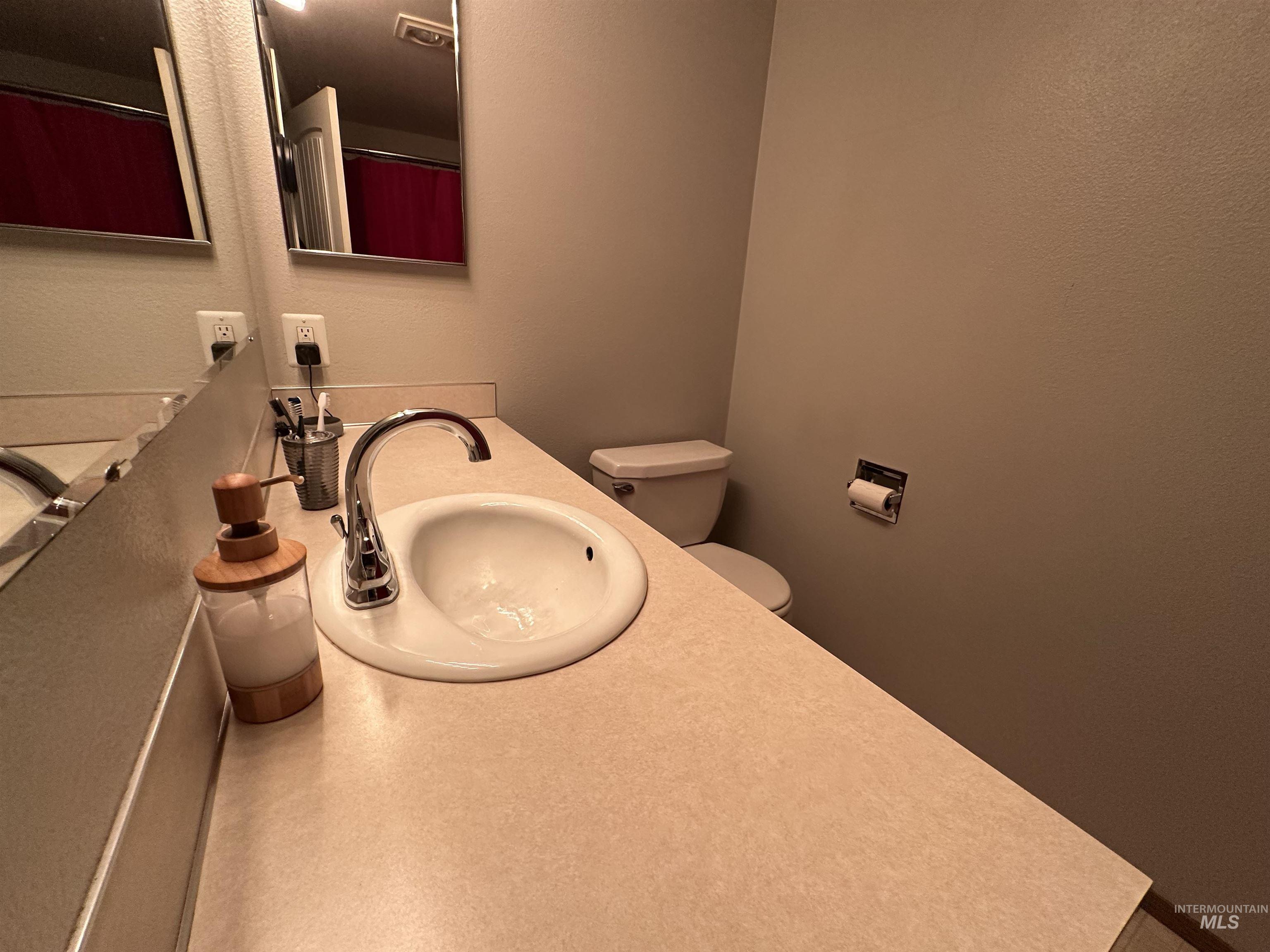 2901 Knollcrest Drive Property Photo 21