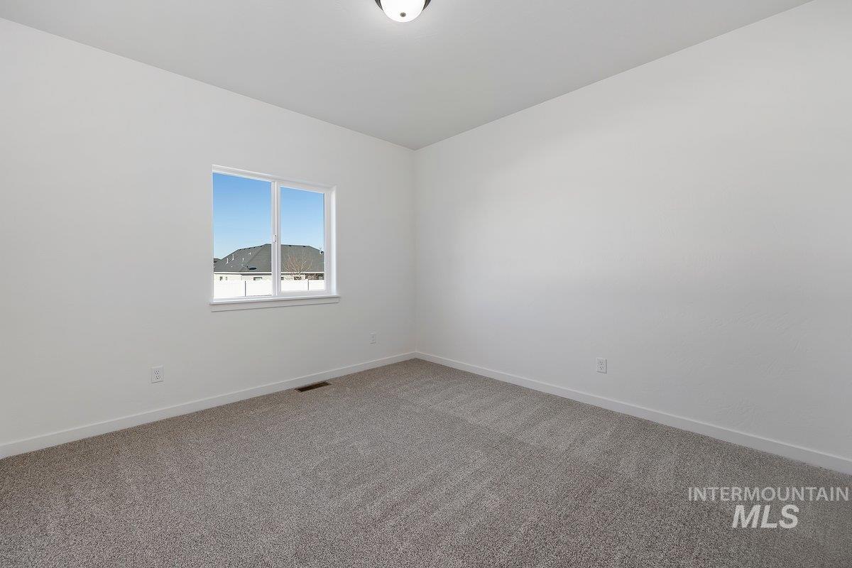 1409 N Alder Street Property Photo 27
