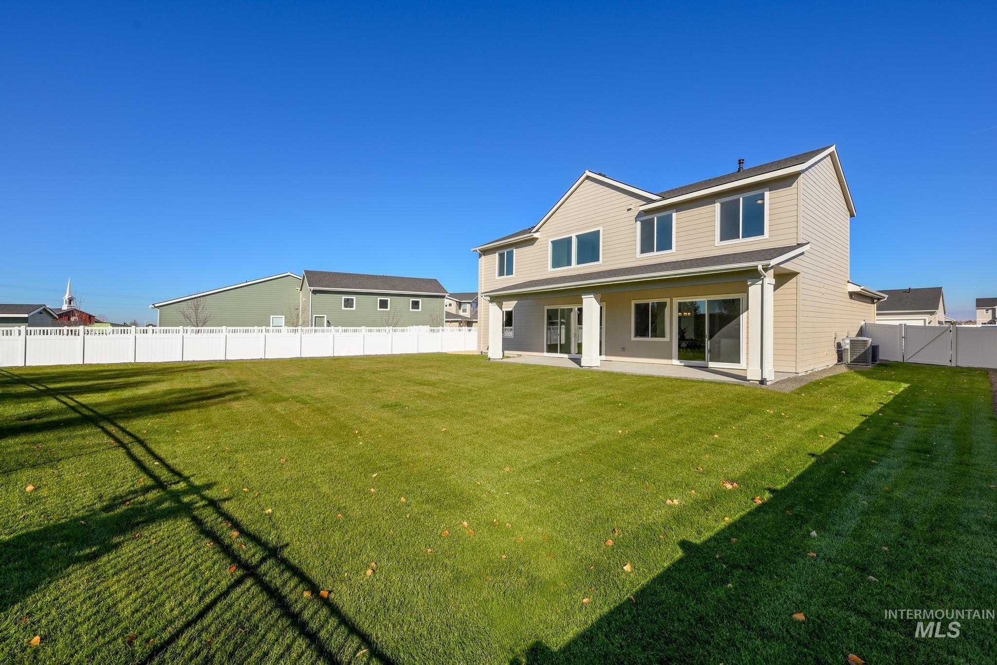 11098 W Threadgrass St Property Photo 10