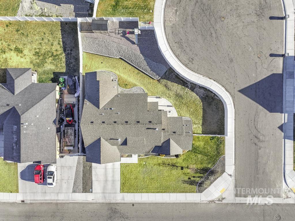 1040 Blueridge Drive Property Photo 46