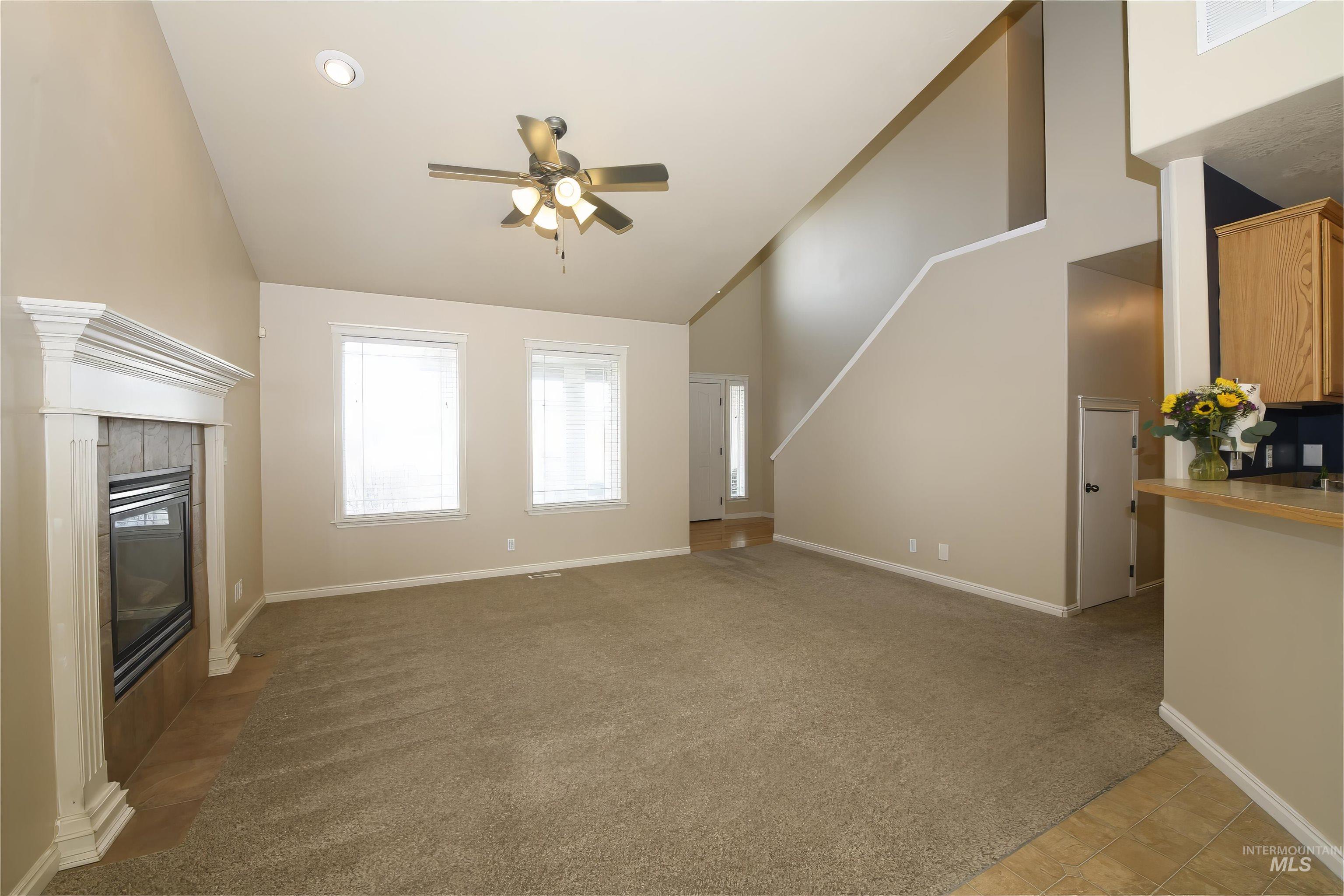 515 E Wild Primrose Court Property Photo 13