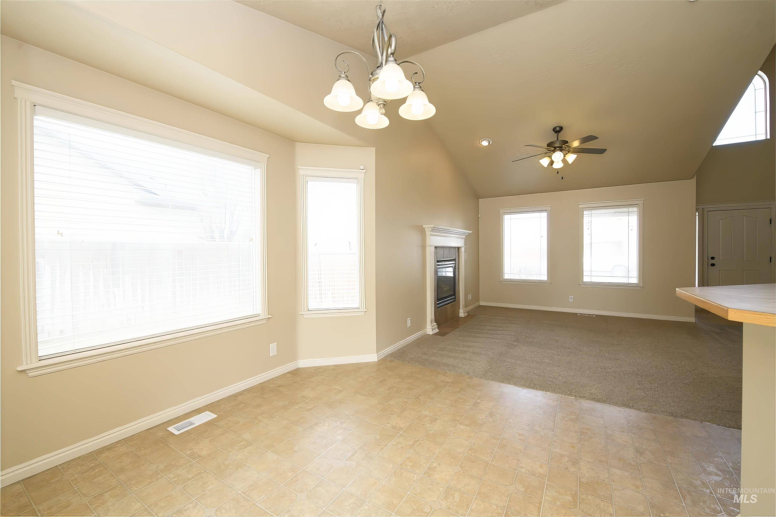 515 E Wild Primrose Court Property Photo 15