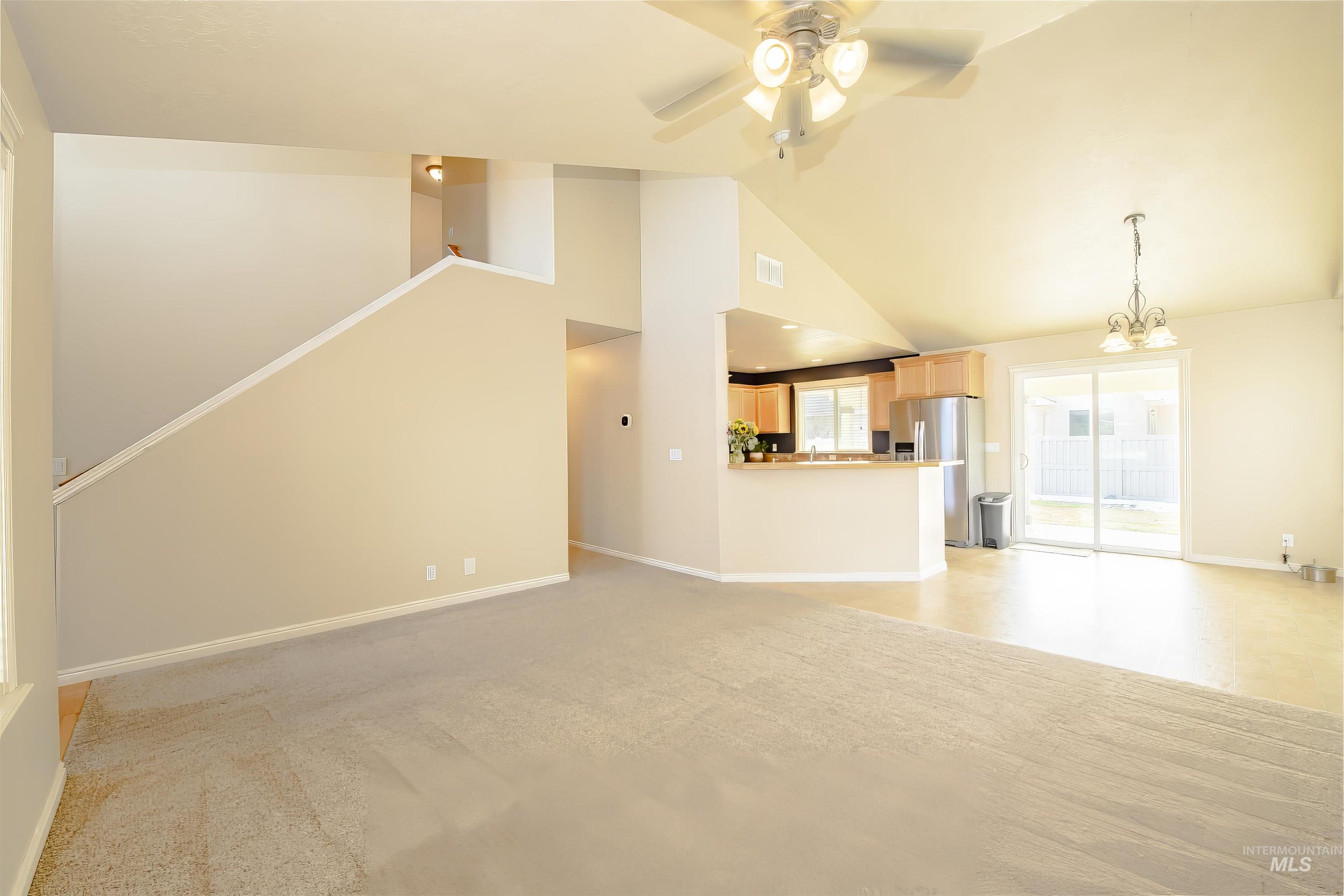 515 E Wild Primrose Court Property Photo 16
