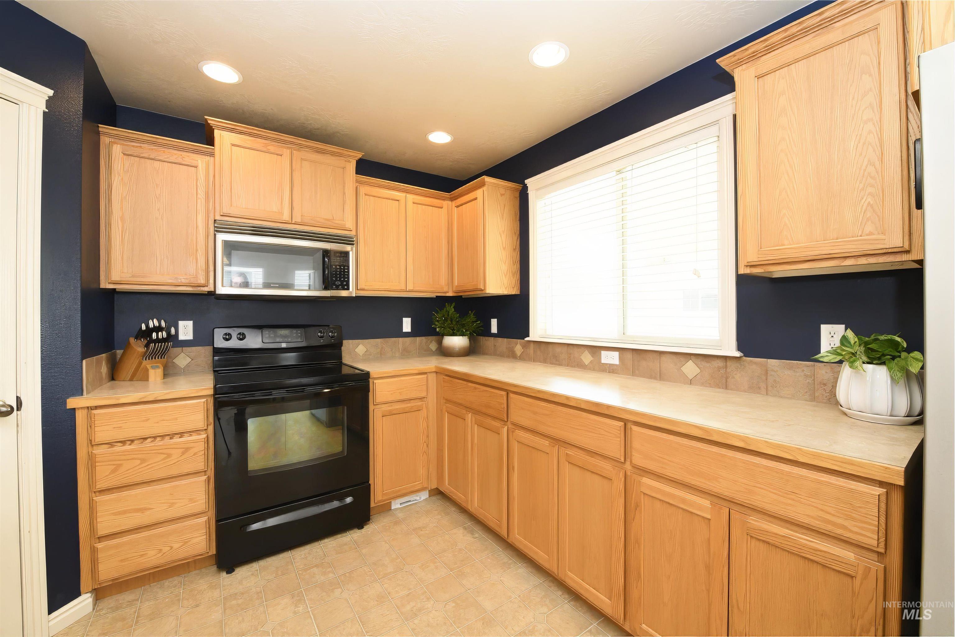 515 E Wild Primrose Court Property Photo 18