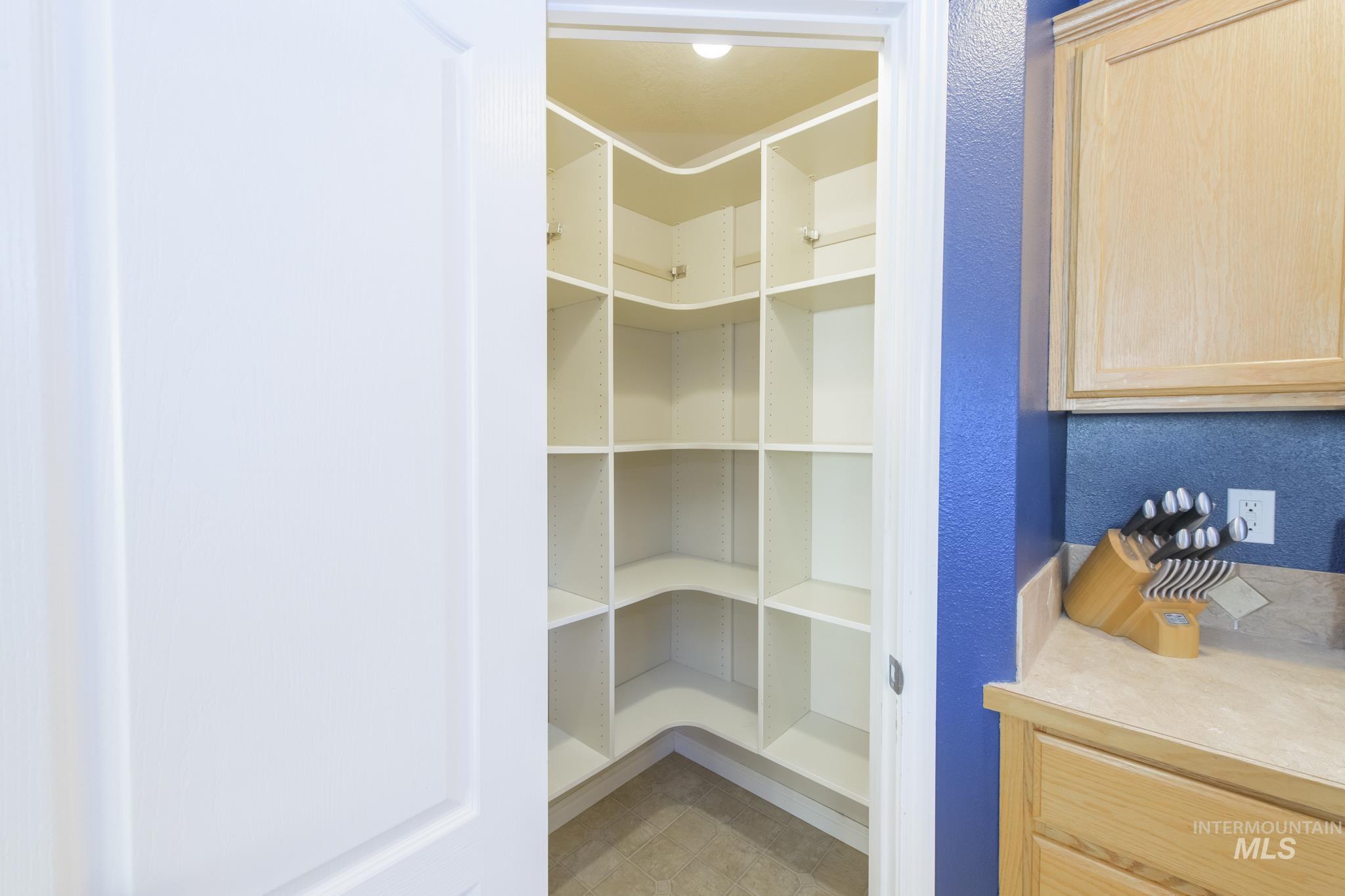 515 E Wild Primrose Court Property Photo 20