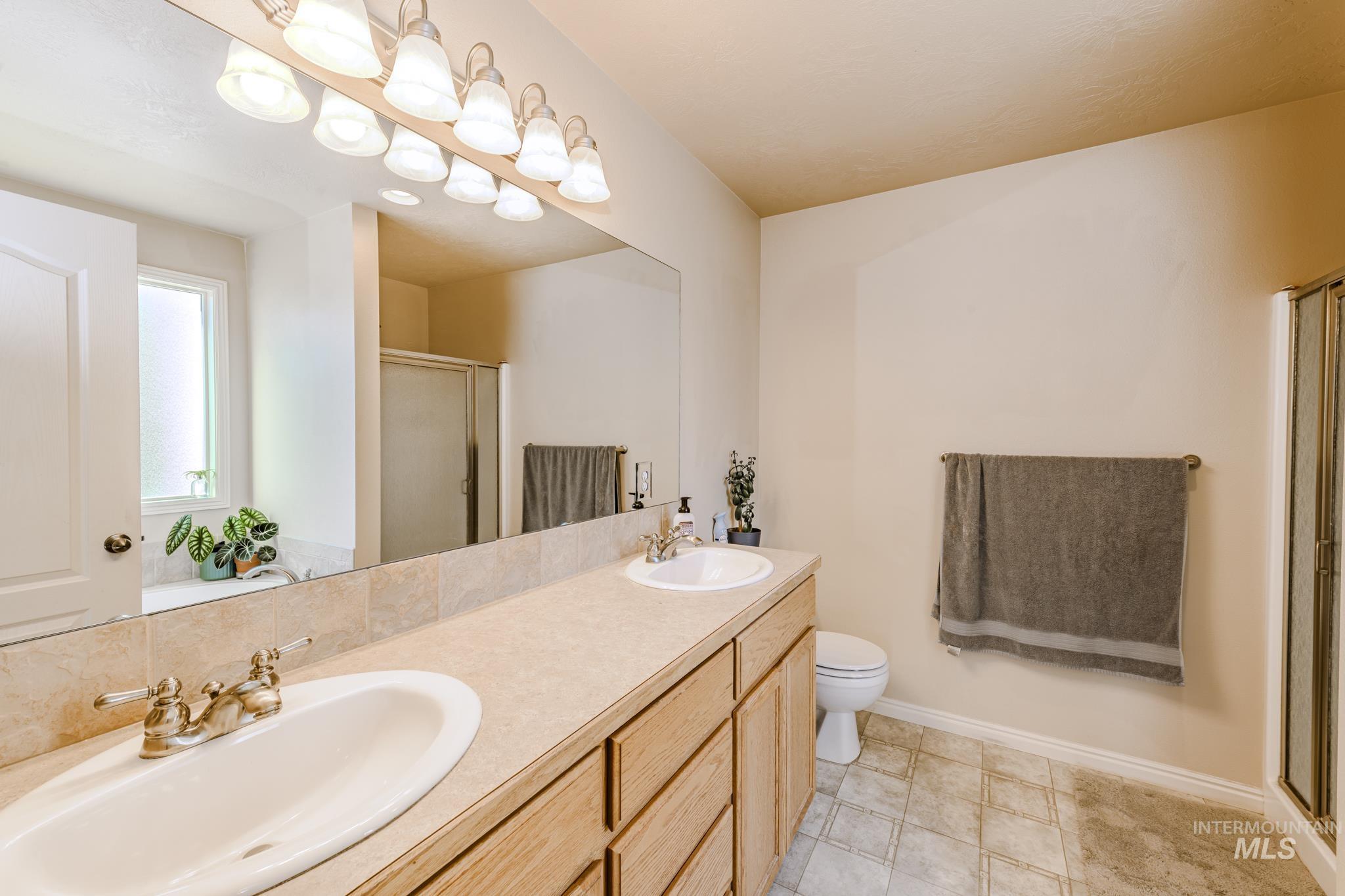 515 E Wild Primrose Court Property Photo 29