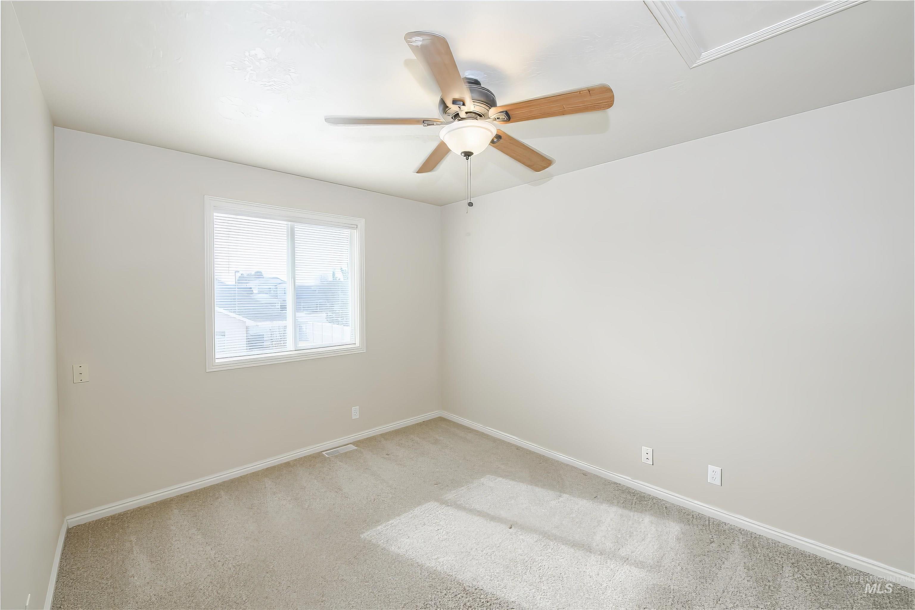 515 E Wild Primrose Court Property Photo 36