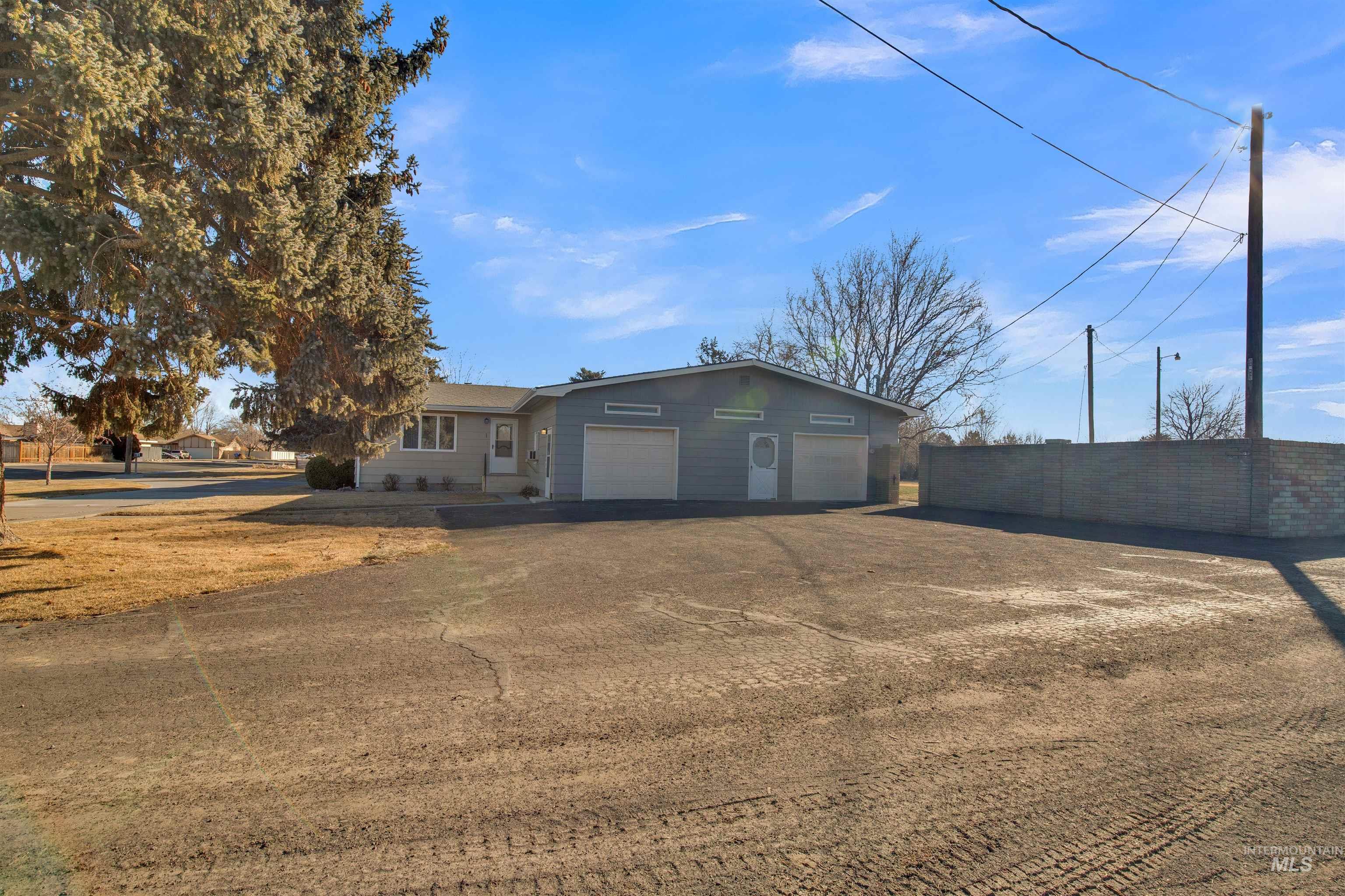 2420 Elizabeth Blvd Property Photo 35