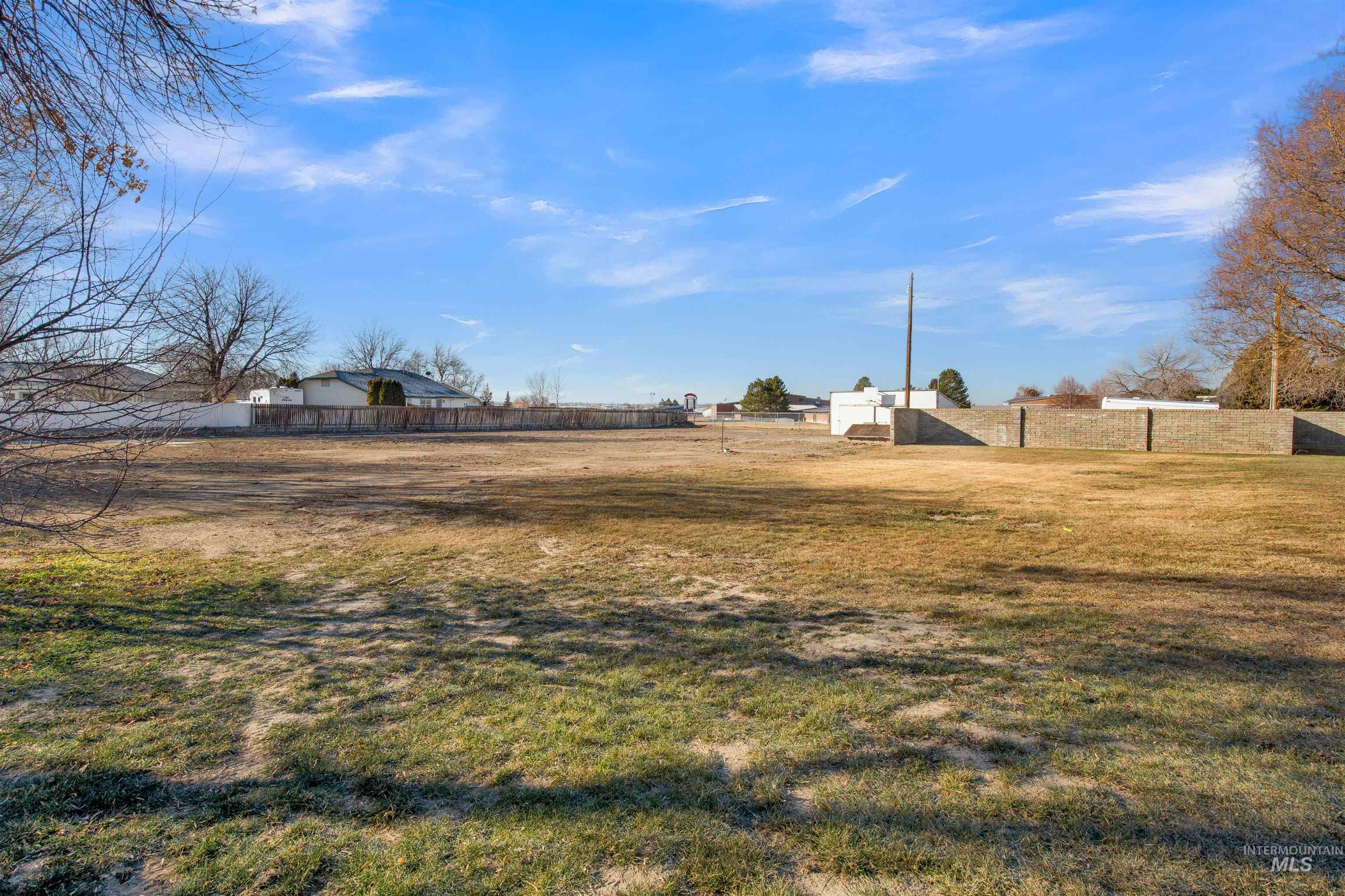 2420 Elizabeth Blvd Property Photo 41