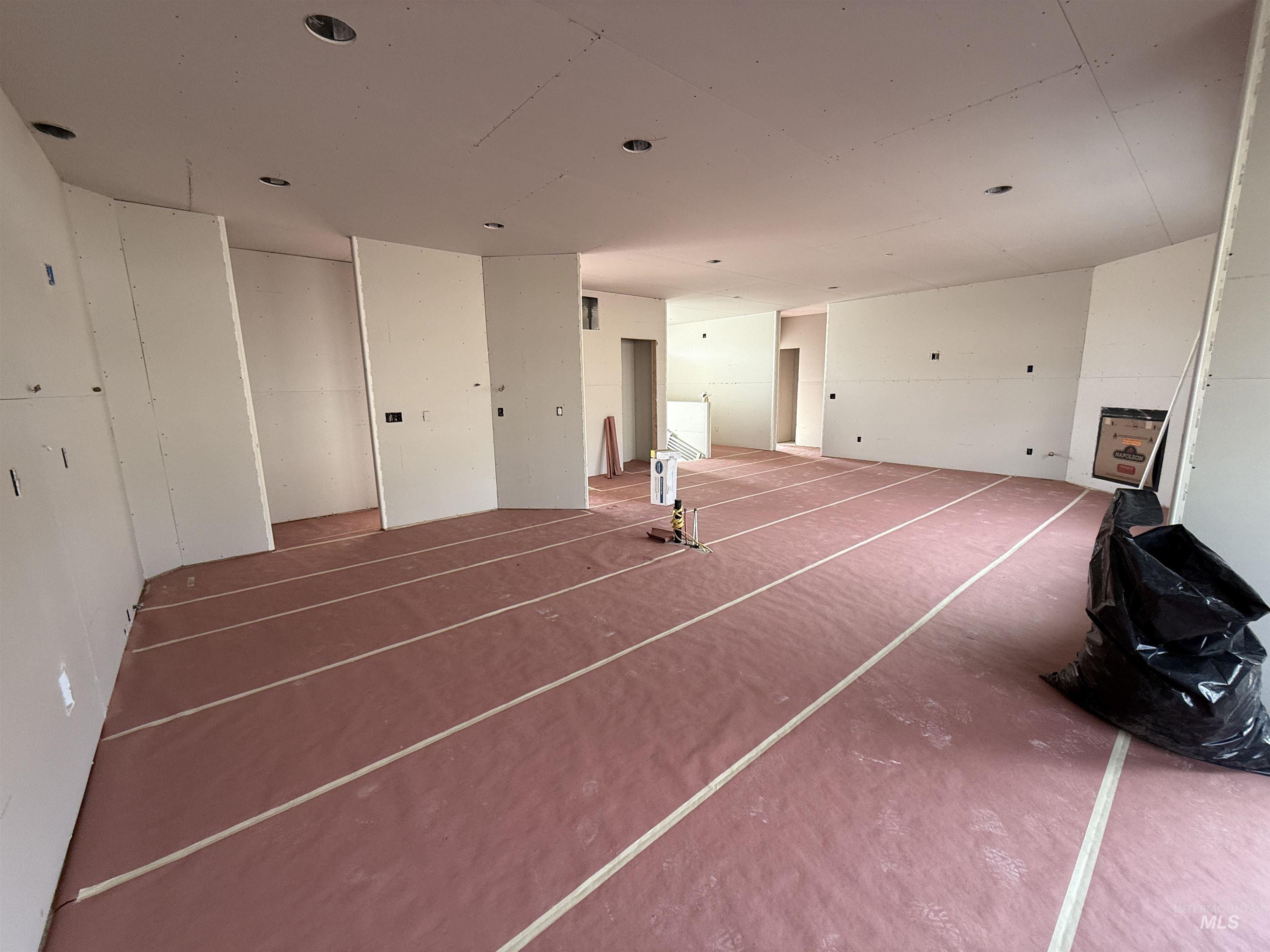 424 Southview Property Photo 9