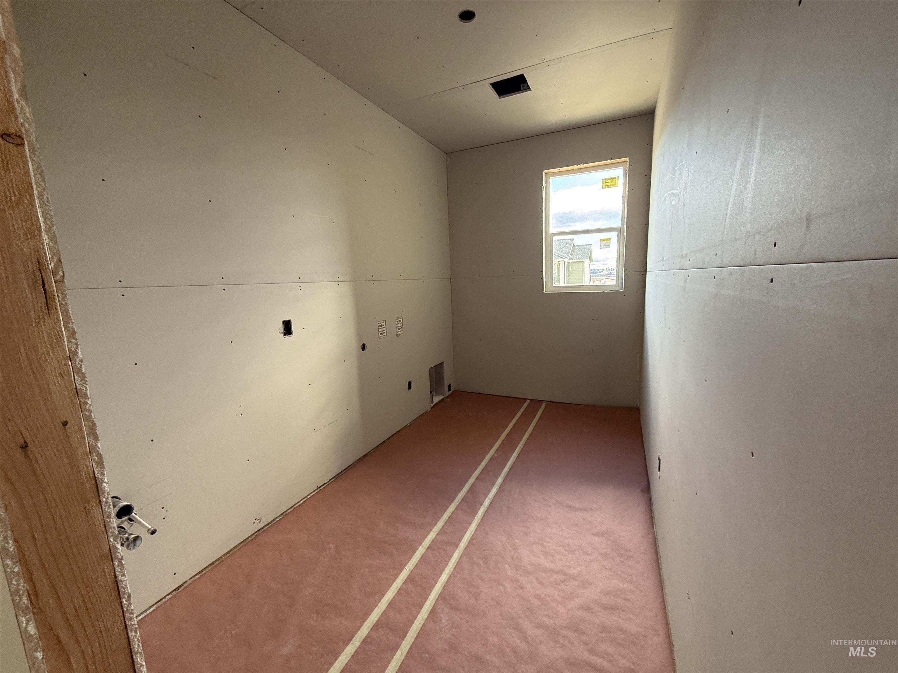 424 Southview Property Photo 11