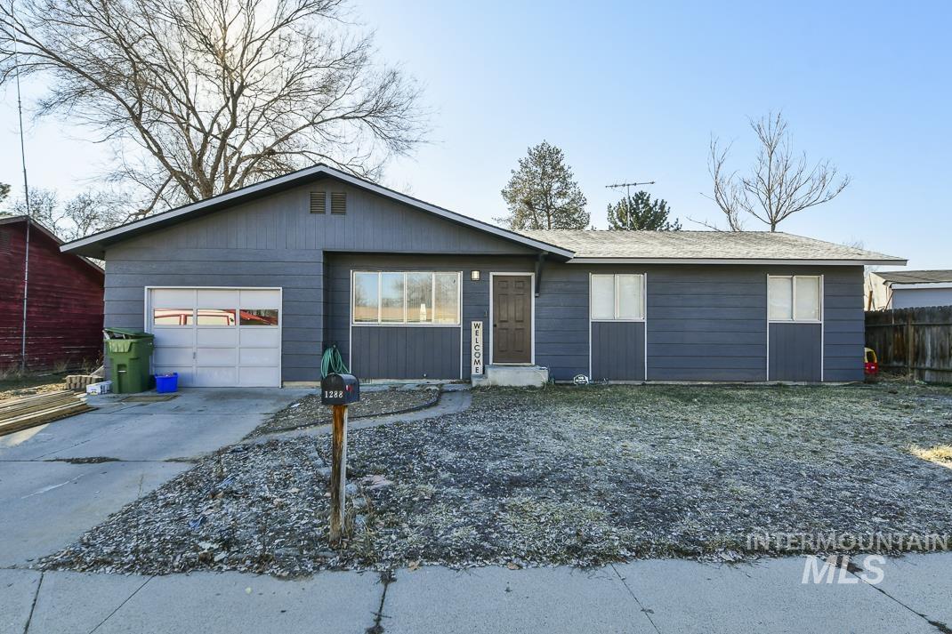 1288 College Green Dr Property Photo 1