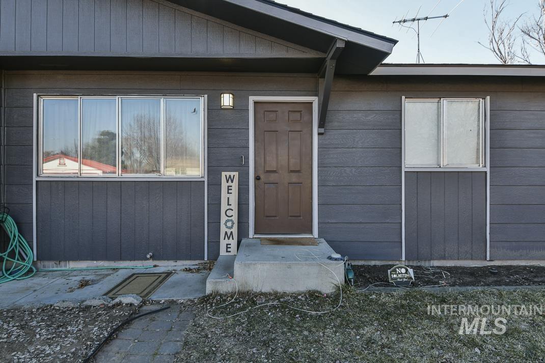 1288 College Green Dr Property Photo 3