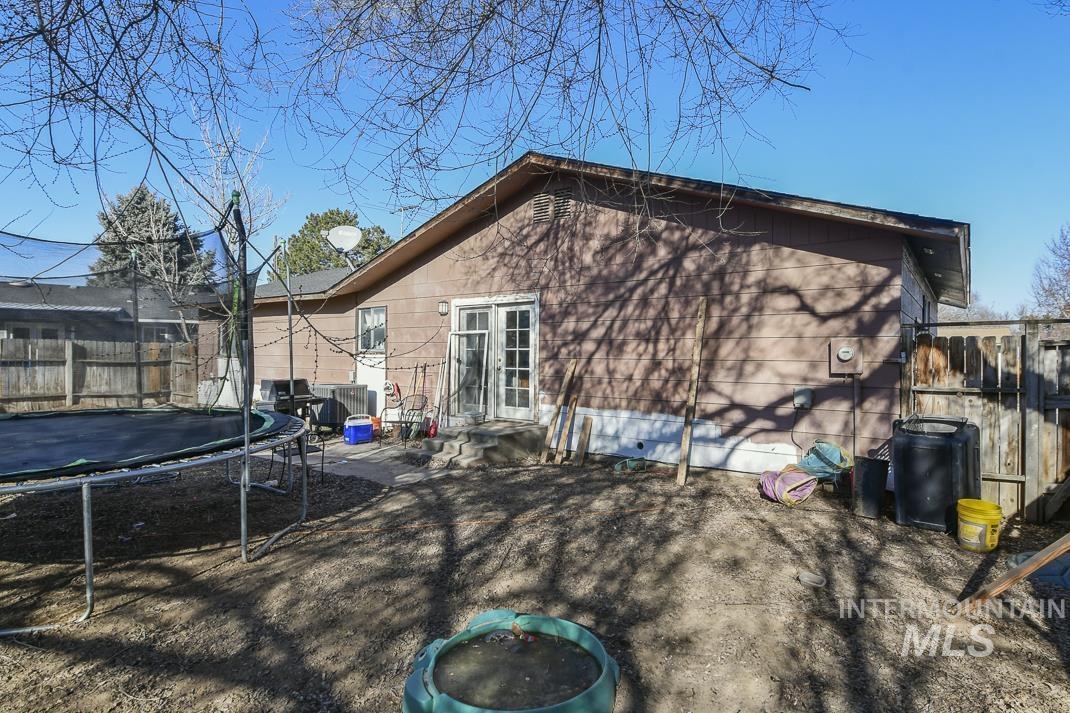 1288 College Green Dr Property Photo 23