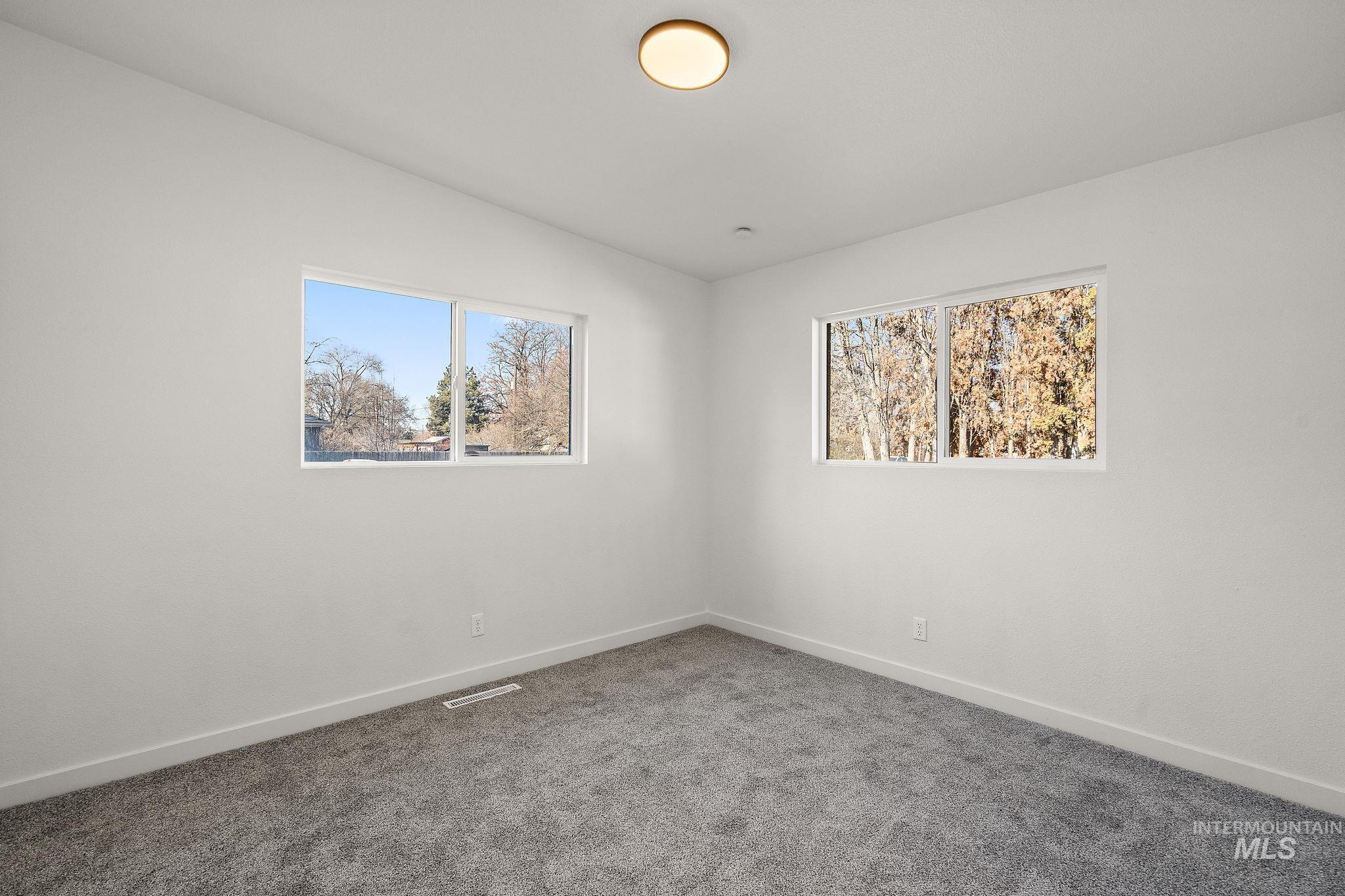 5338 W Spaulding St. Property Photo 18