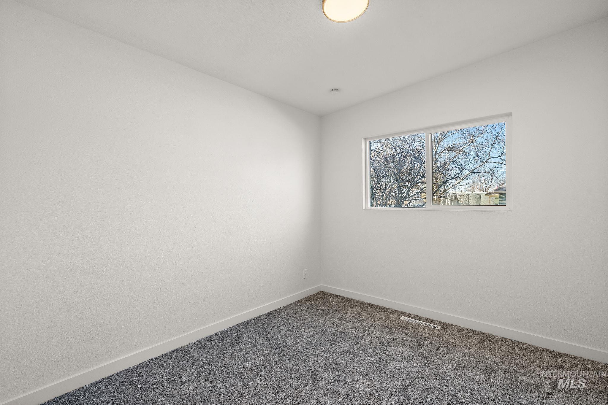 5338 W Spaulding St. Property Photo 24