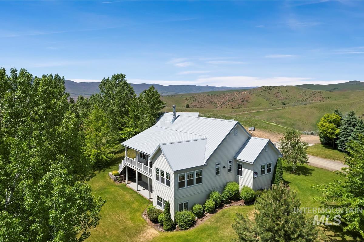 23700 Timber Flat Rd Property Photo 3