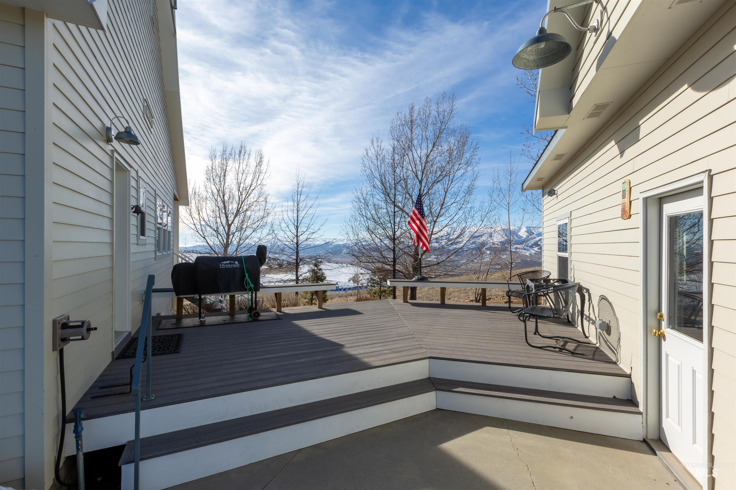 23700 Timber Flat Rd Property Photo 14