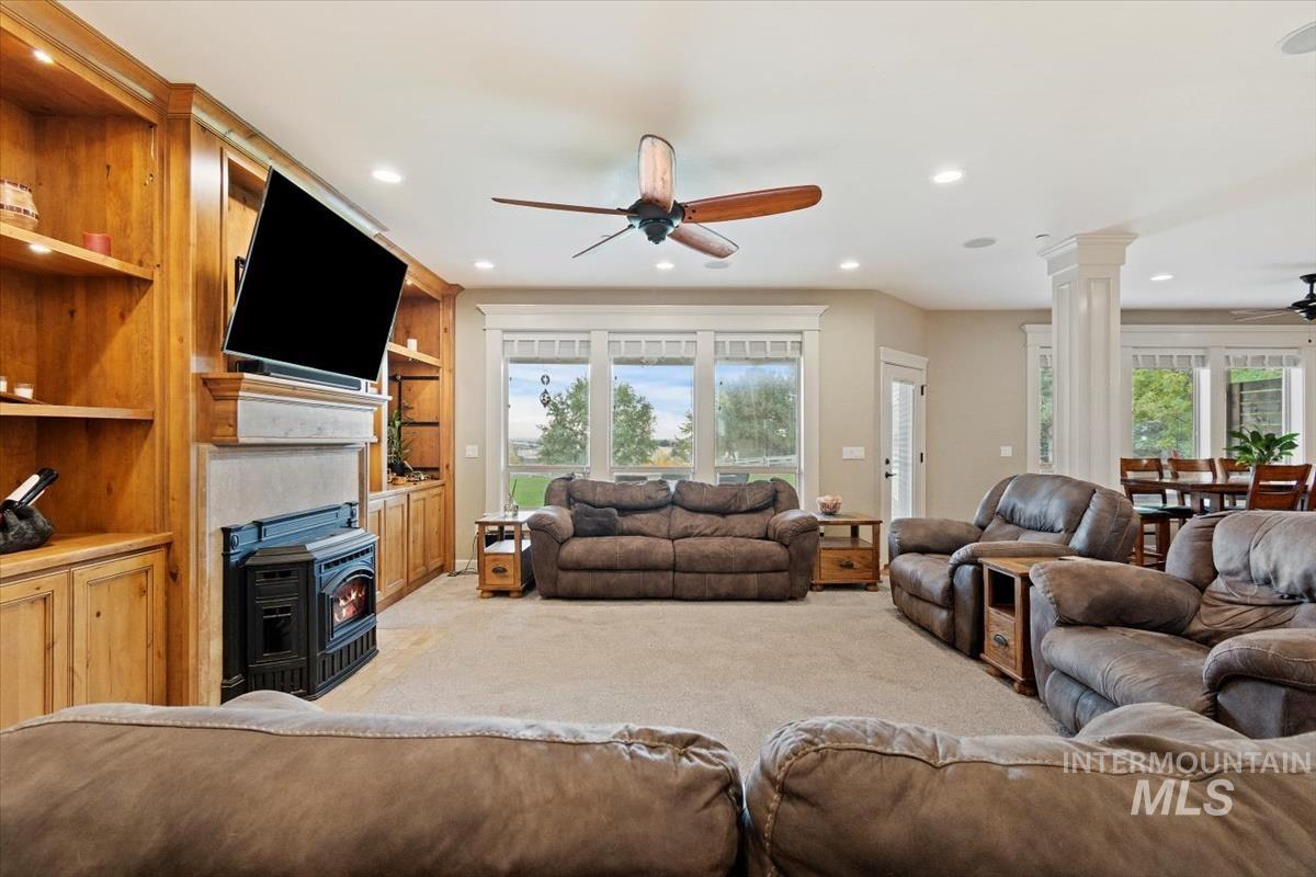 7697 Lanktree Ln Property Photo 9