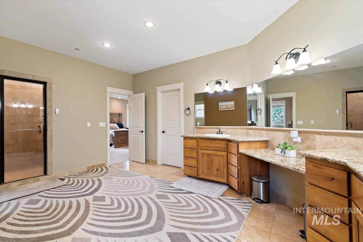 7697 Lanktree Ln Property Photo 21