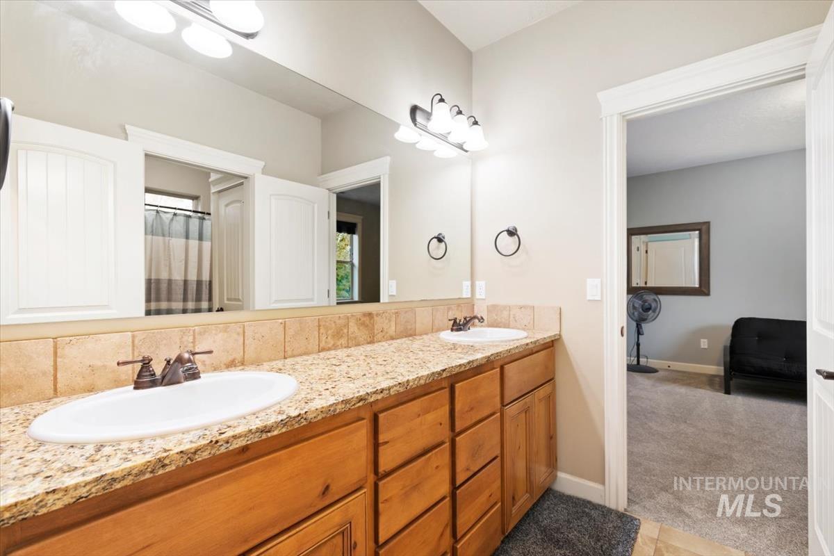 7697 Lanktree Ln Property Photo 25