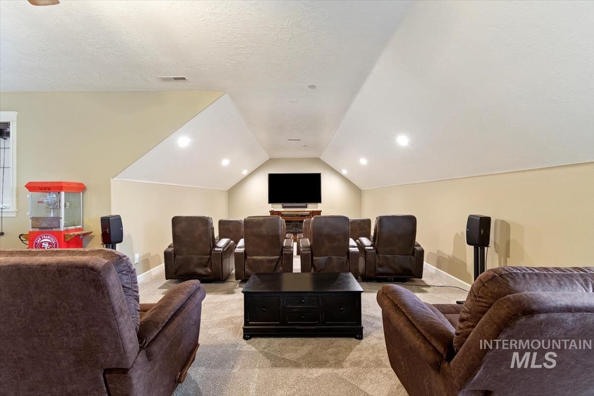 7697 Lanktree Ln Property Photo 32