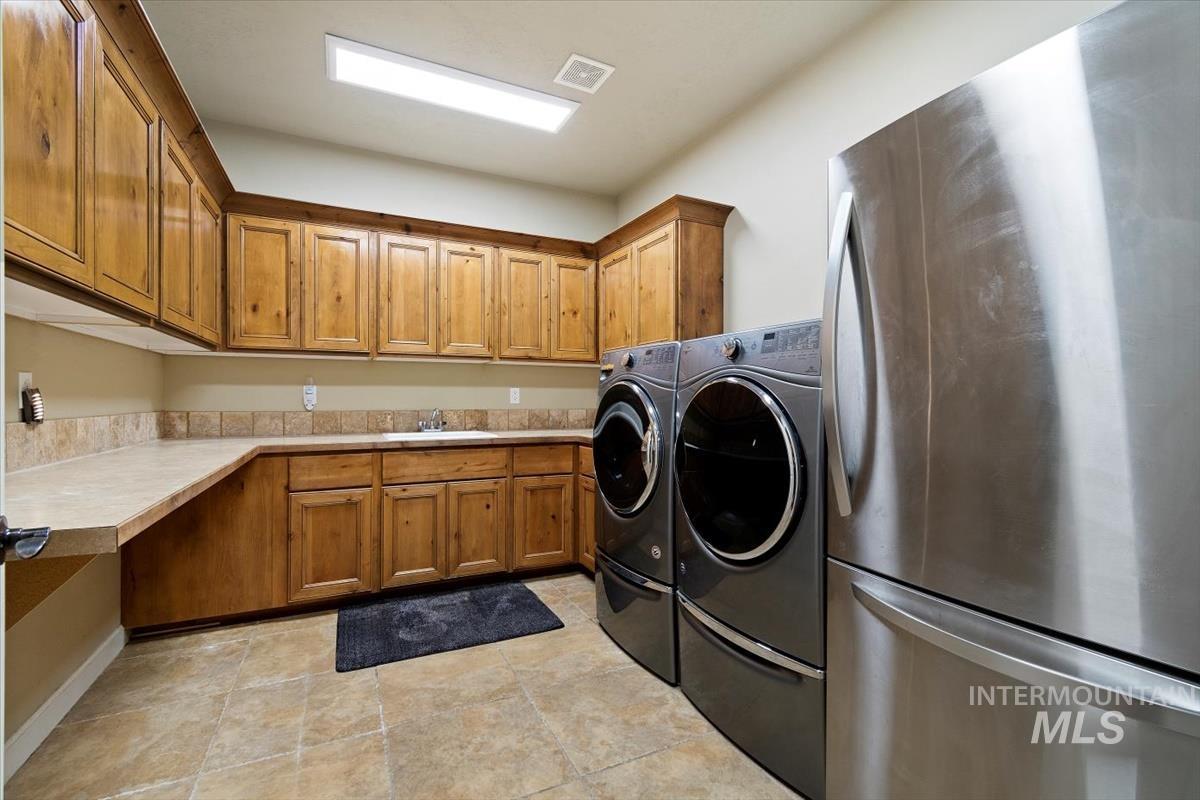 7697 Lanktree Ln Property Photo 35