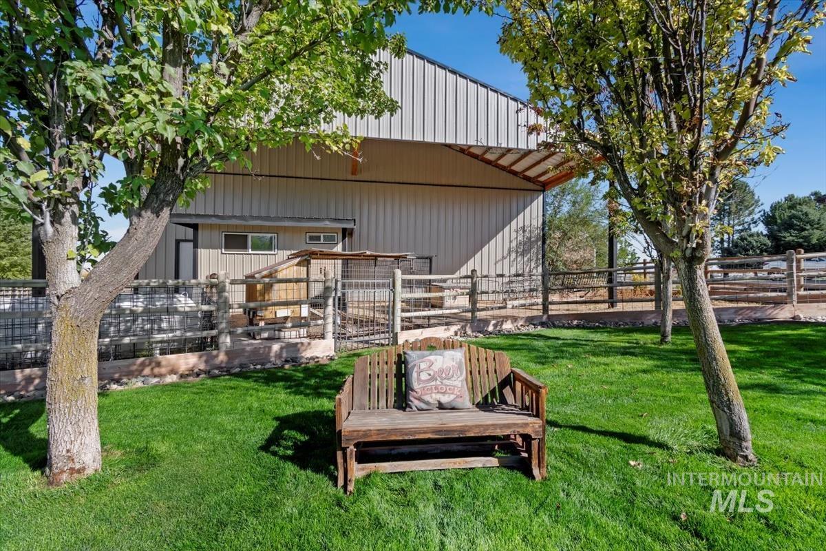7697 Lanktree Ln Property Photo 40