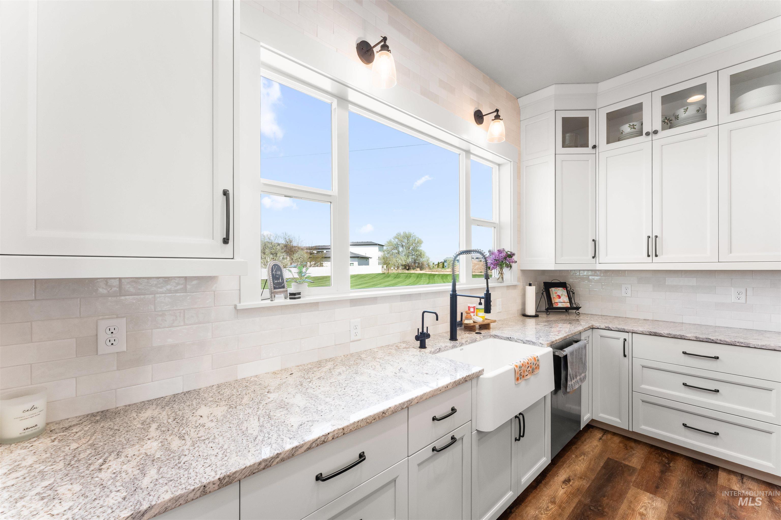 12520 Fawn Hollow Ln Property Photo 19