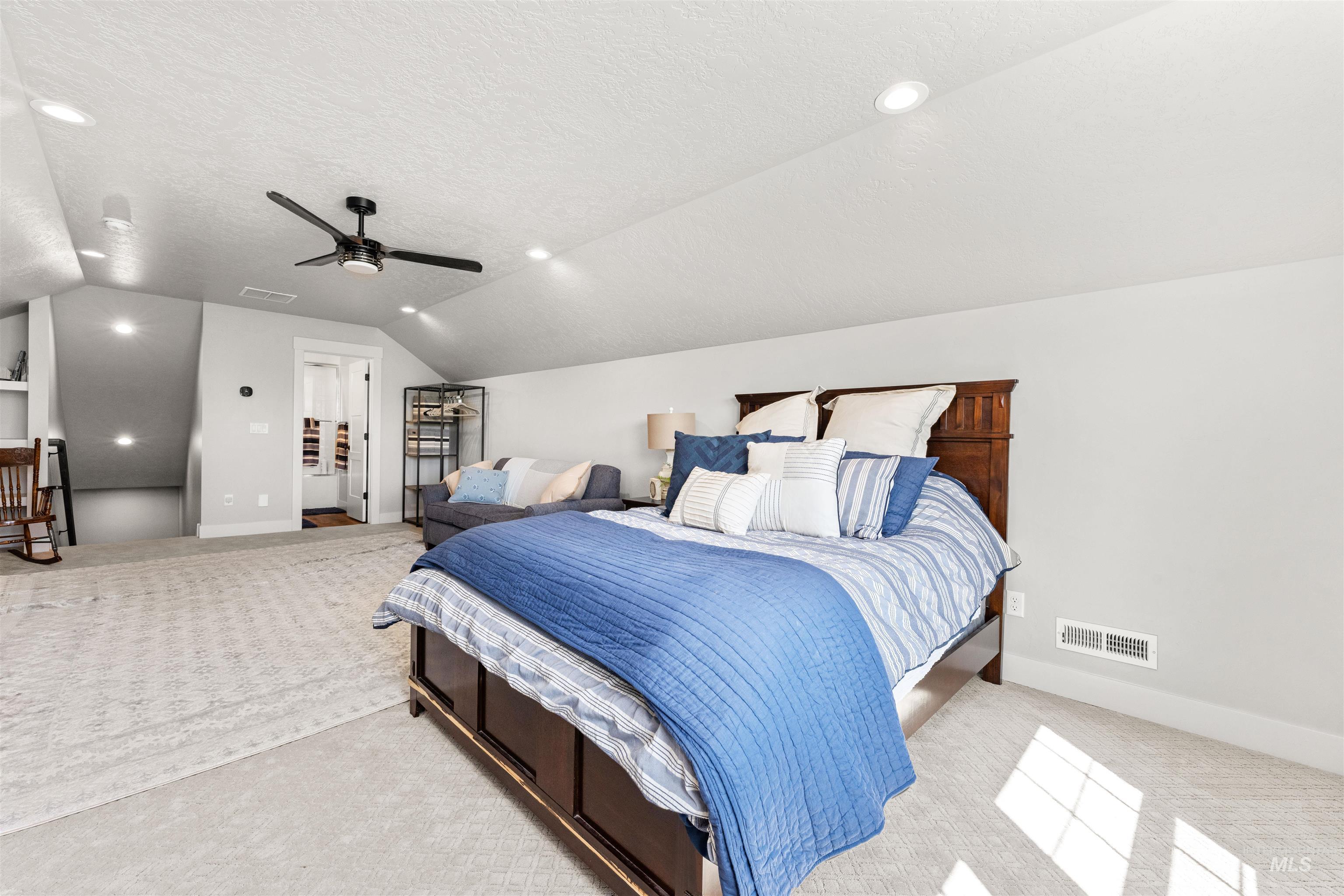 12520 Fawn Hollow Ln Property Photo 41