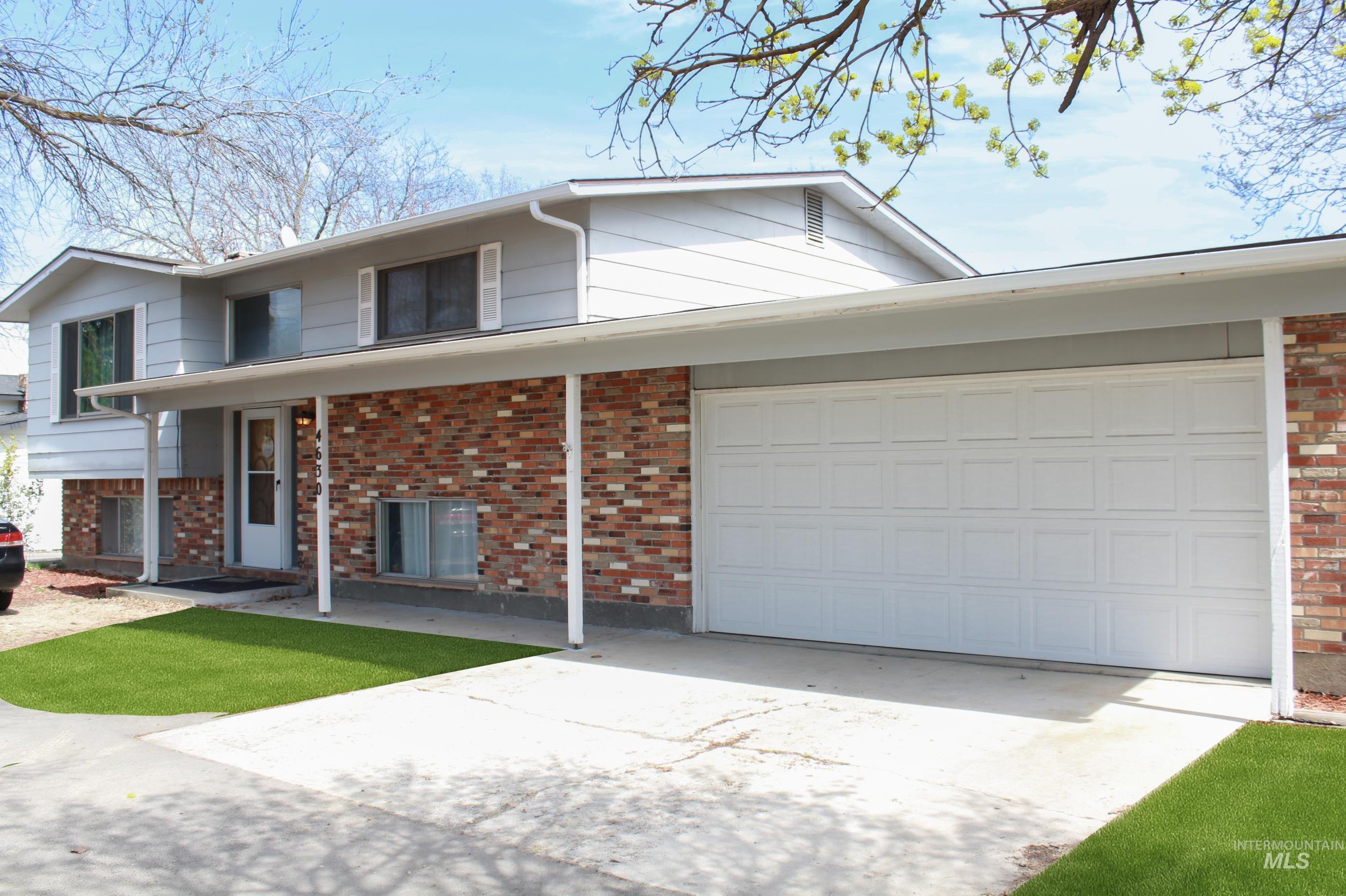 4630 N Maple Grove Property Photo 36