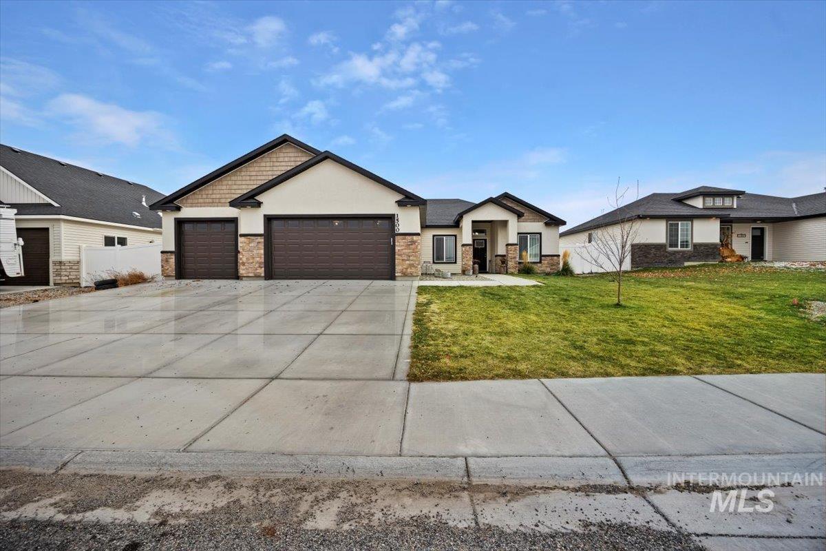 1500 N Birch Property Photo 4