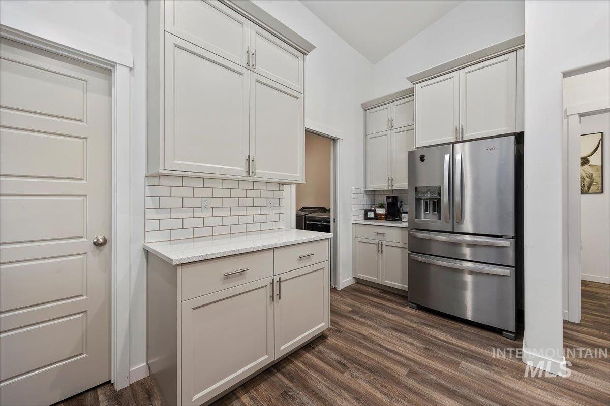 1500 N Birch Property Photo 11