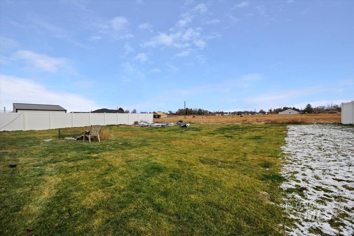 1500 N Birch Property Photo 32