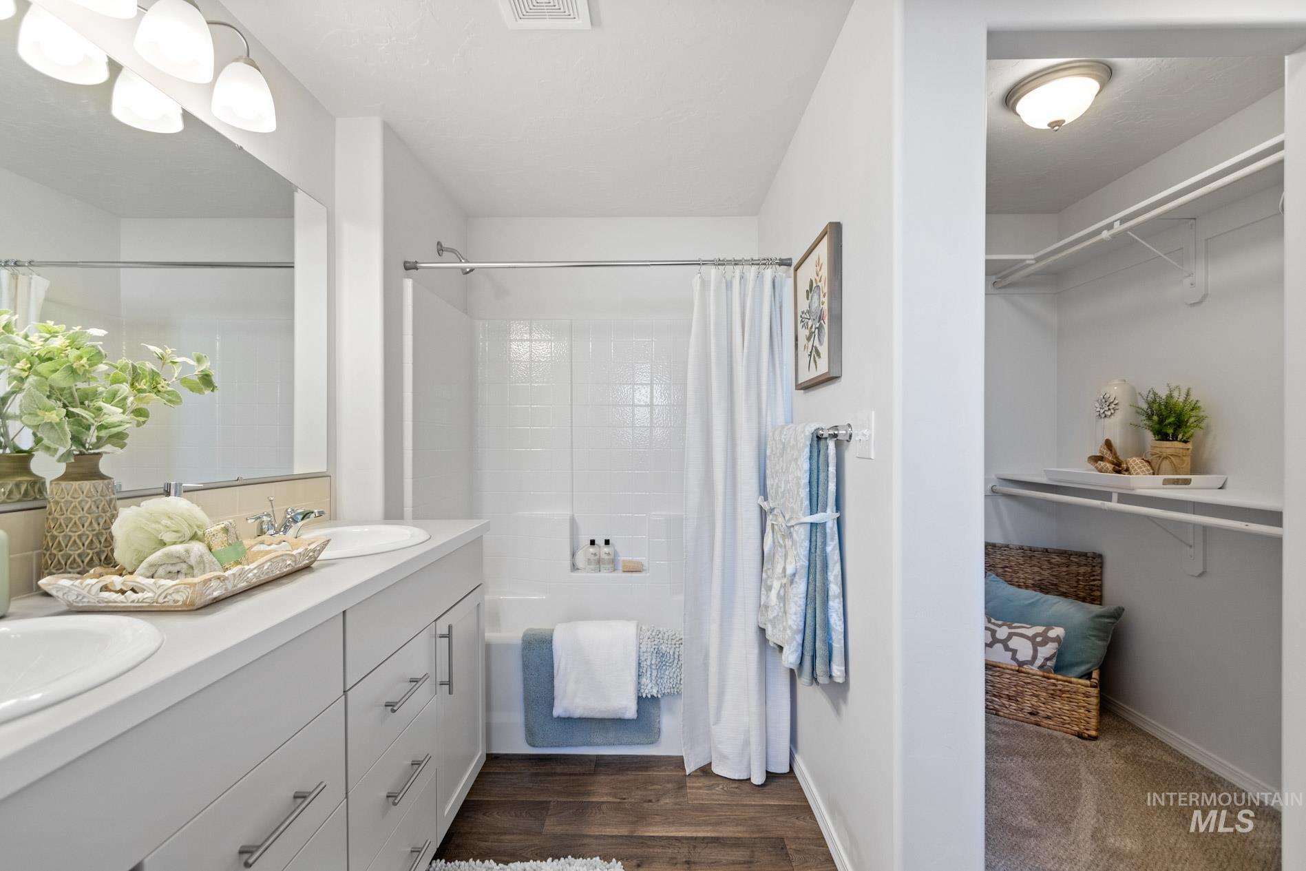 17238 N Havana Pl. Property Photo 6
