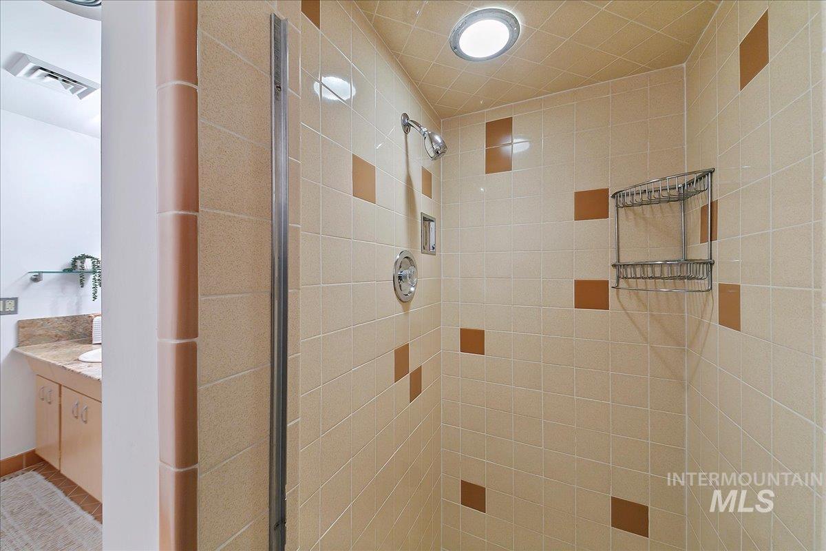 2772 E Starcrest Drive Property Photo 37