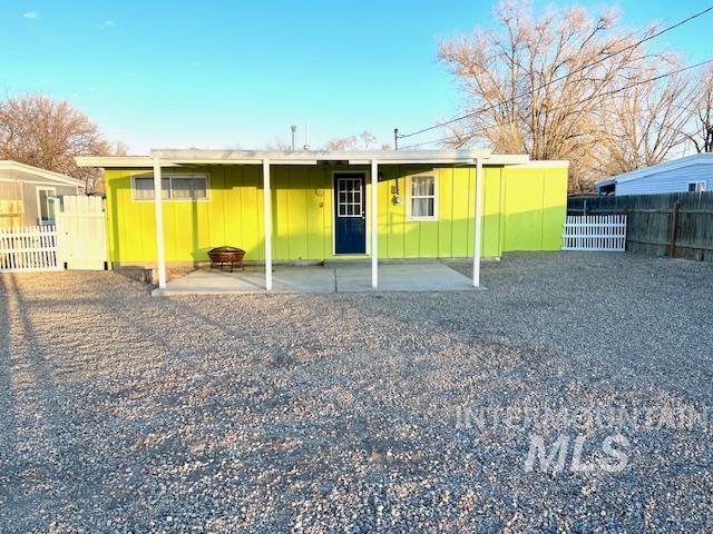 860 S 12th E Property Photo 14