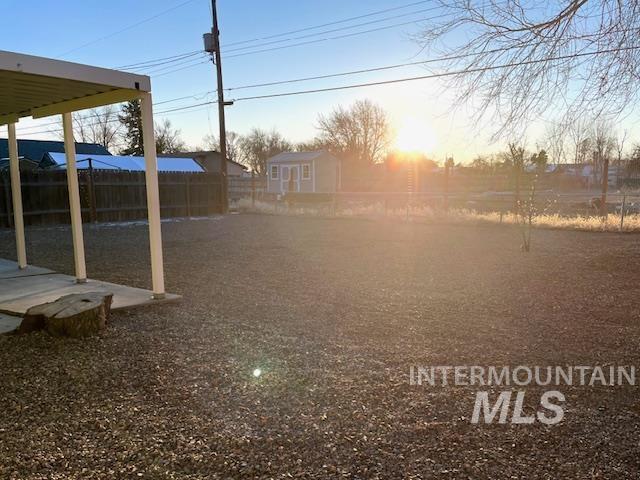 860 S 12th E Property Photo 15