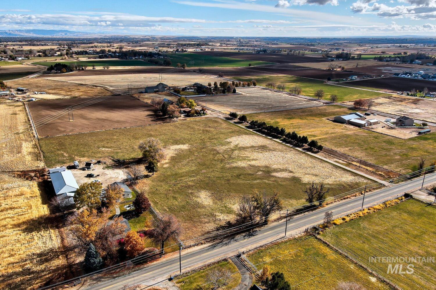 5220 Ten Mile Property Photo