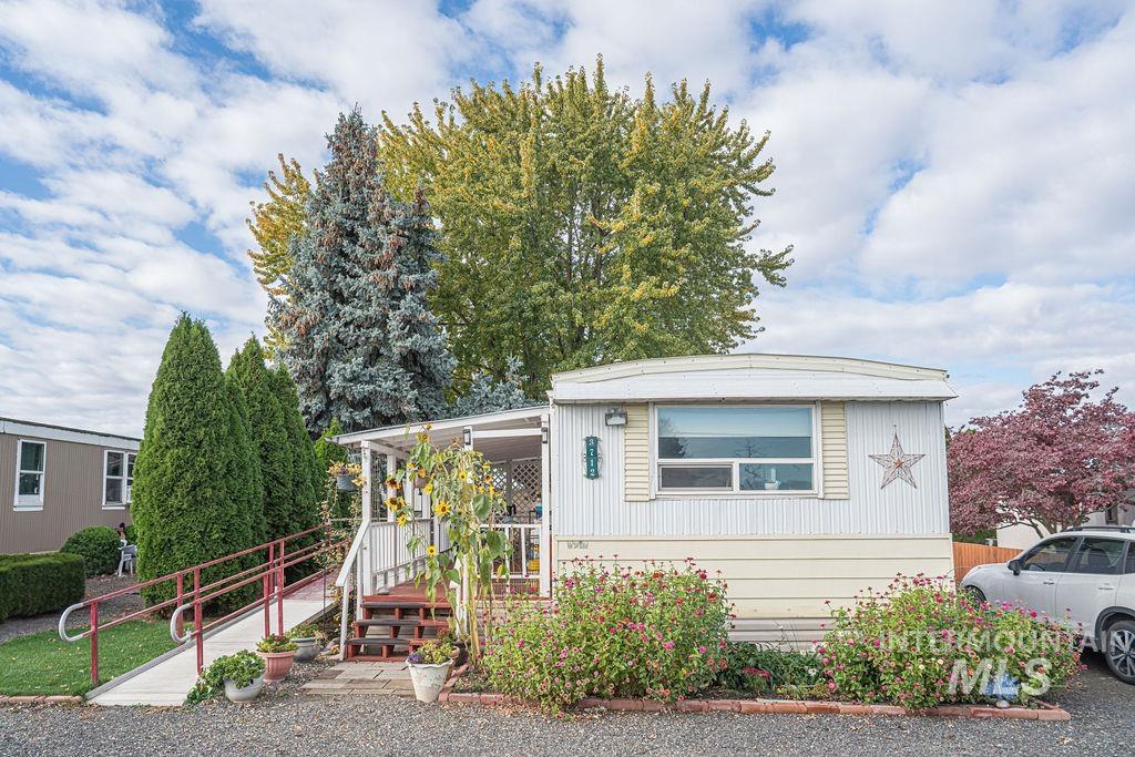 3712 21st Street Property Photo 2