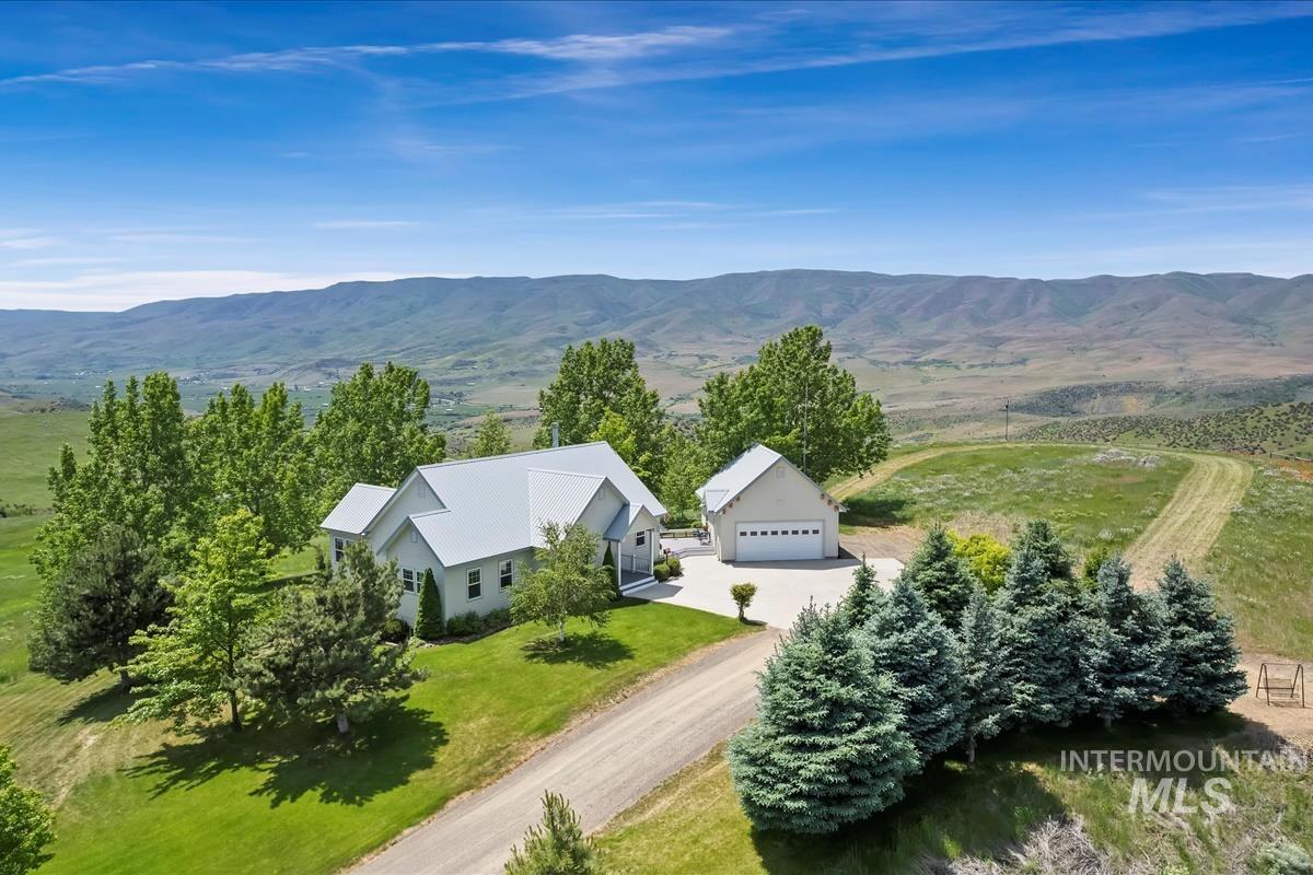 23700 Timber Flat Rd Property Photo 1