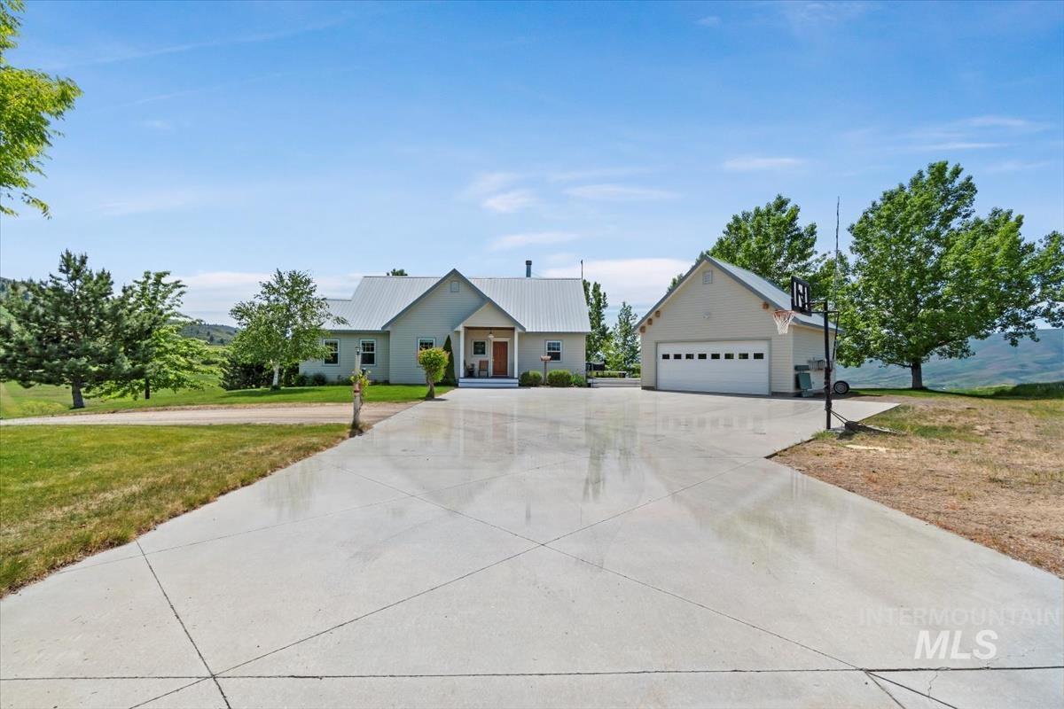 23700 Timber Flat Rd Property Photo 8