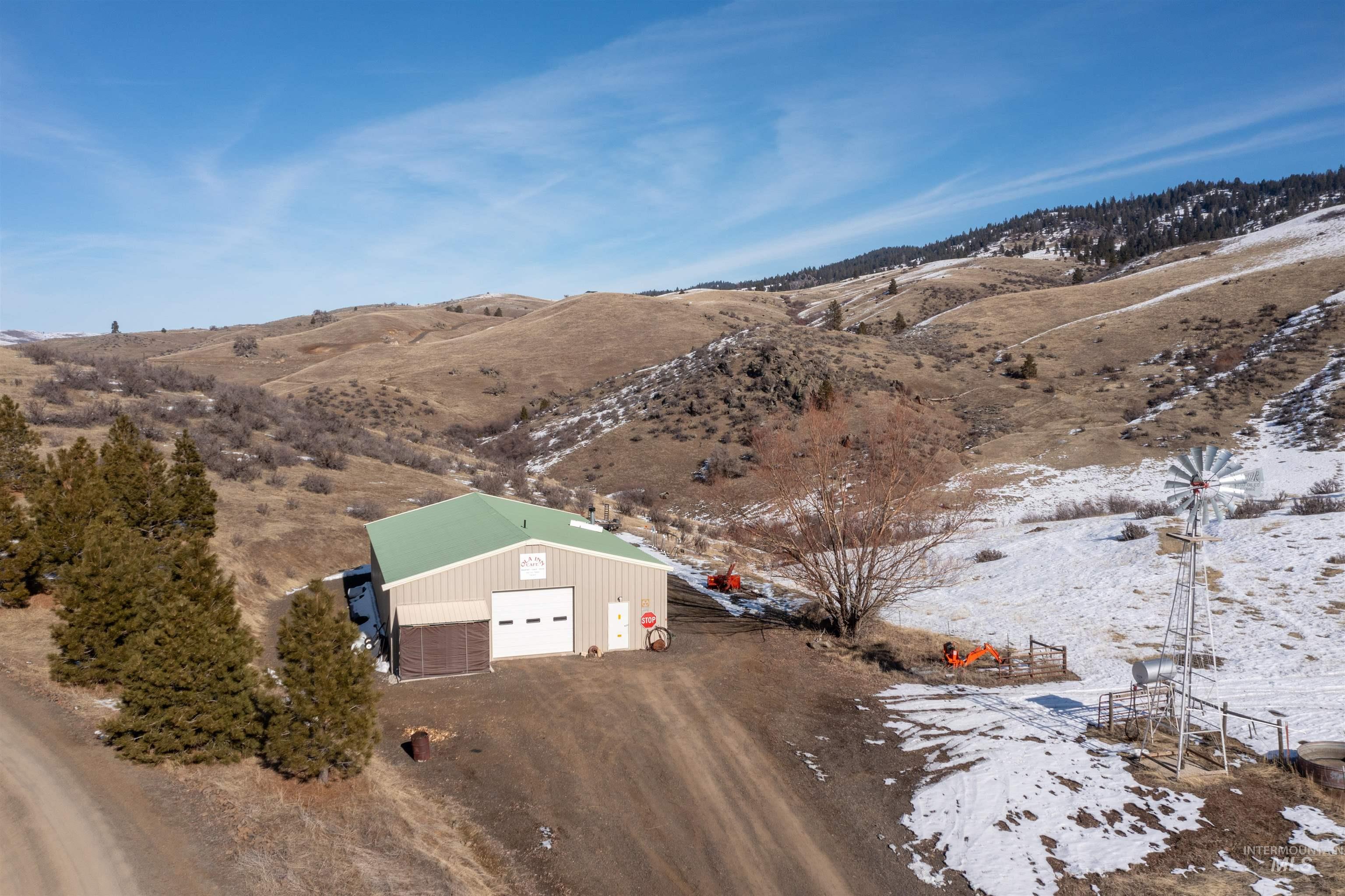 23700 Timber Flat Rd Property Photo 15